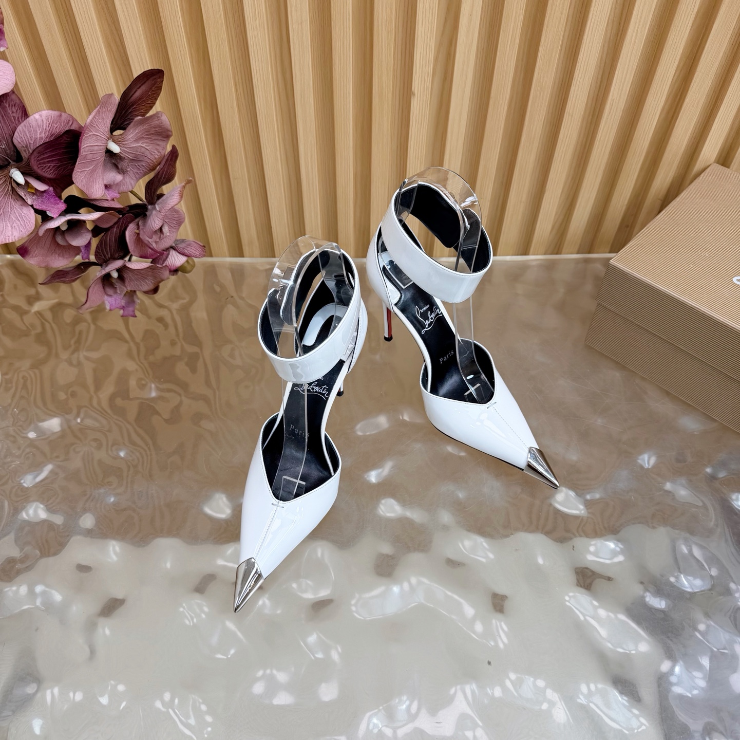 Women's high heels